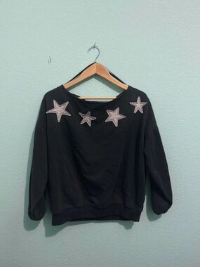 Black Star Appliqué Sweatshirt